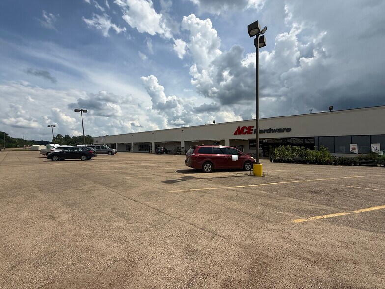 Primary Photo Of 951 Hwy 41, Prentiss Unknown For Lease