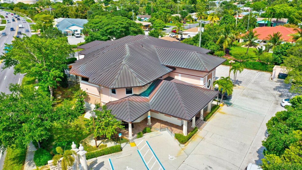 More Photos Of 2314 Seacrest Blvd, Boynton Beach Medical For Lease