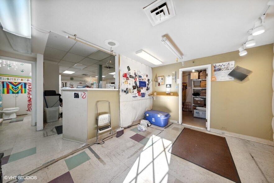 More Photos Of 110-112 Willow Ave, Wheaton Storefront Retail Residential For Sale