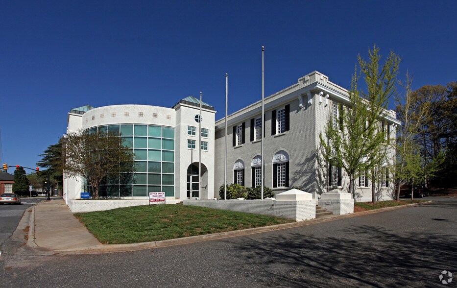 More Photos Of 100 N Main St, Belmont Office For Lease