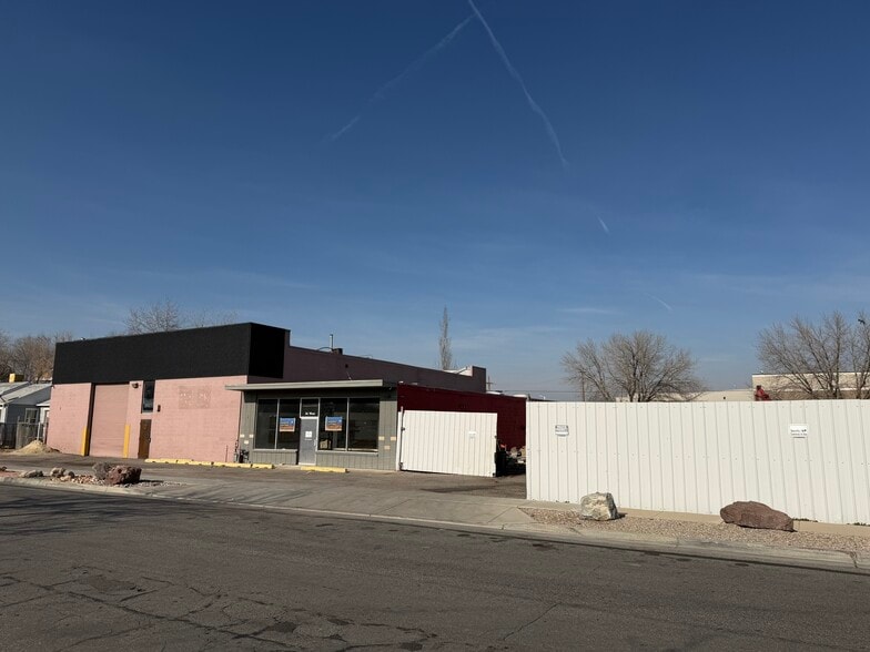 More Photos Of 34 W Guest Ave, Salt Lake City Service For Sale