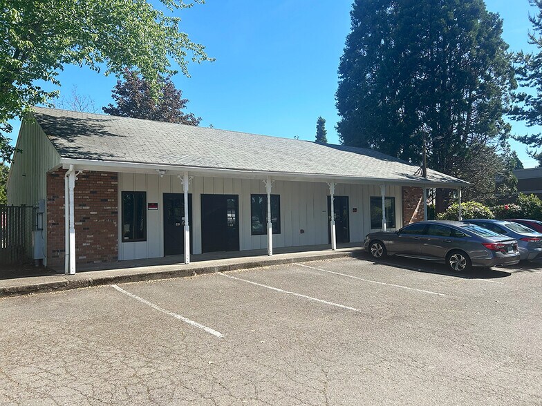 More Photos Of 19635 SW Tualatin Valley Hwy, Beaverton Medical For Lease