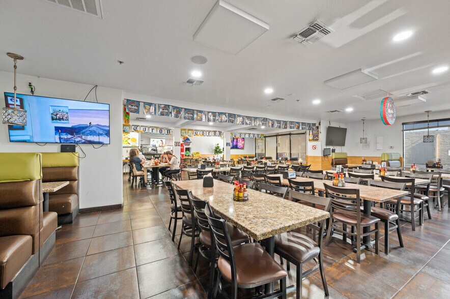 More Photos Of 5828 W Indian School Rd, Phoenix Restaurant For Sale