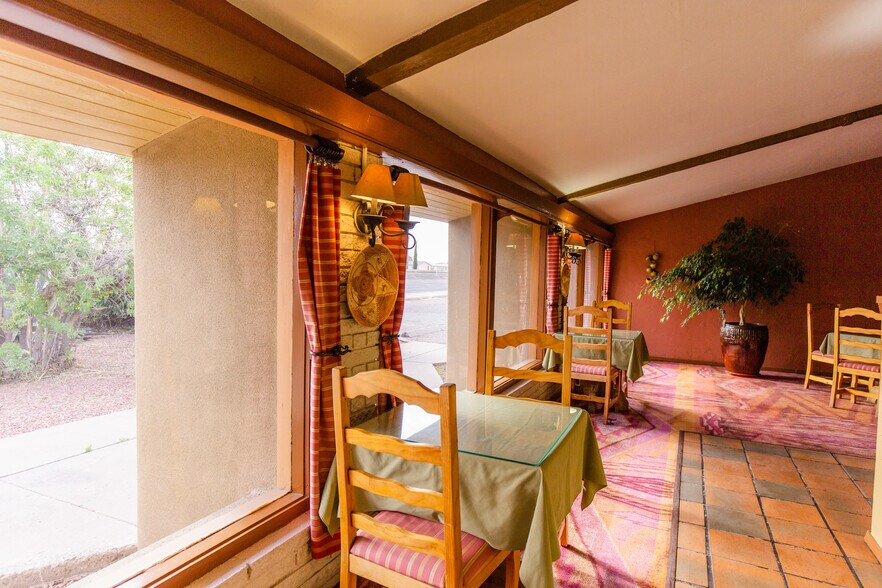 More Photos Of 1765 S Main St, Las Cruces Hotel For Sale