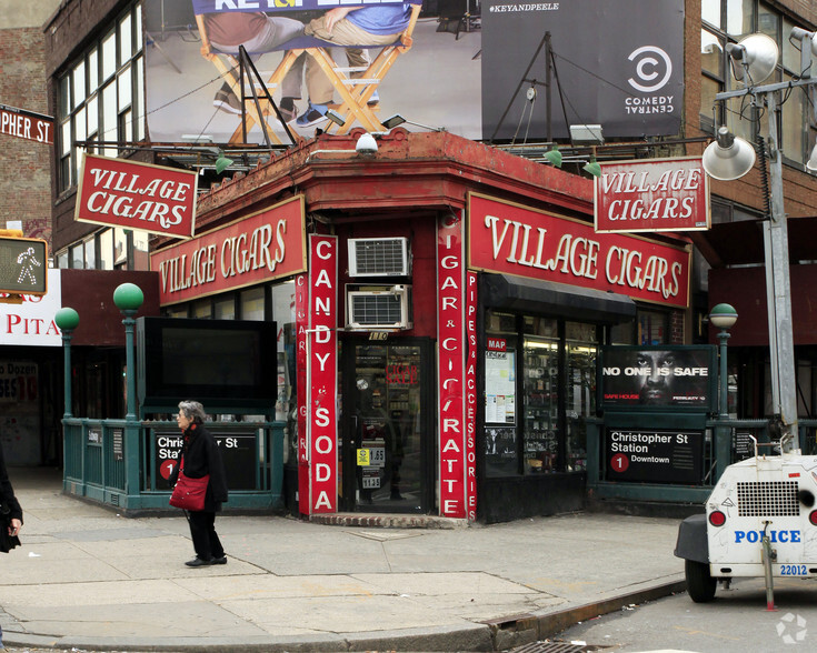 Primary Photo Of 110 Seventh Ave S, New York Storefront For Lease