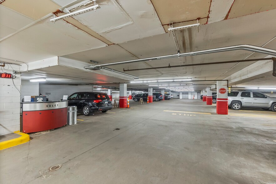 More Photos Of 330 2nd Ave S, Minneapolis Office For Sale