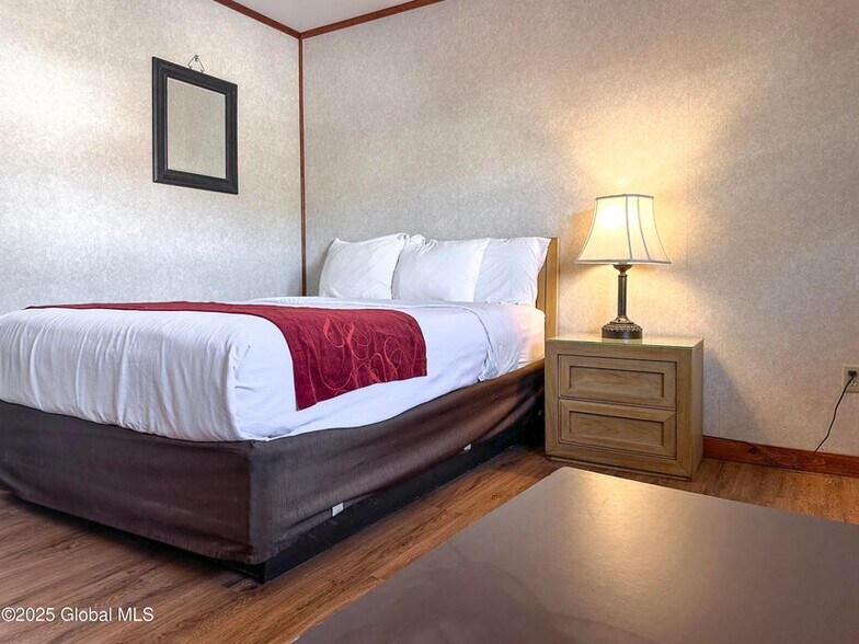 More Photos Of 1545 Us-9, Lake George Hospitality For Sale