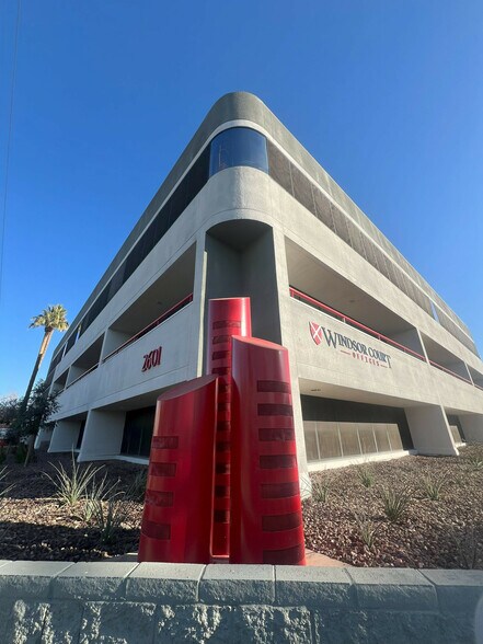 More Photos Of 2601 N 3rd St, Phoenix Medical For Lease