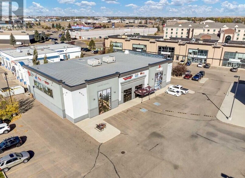 More Photos Of 2010 Strachan Rd SE, Medicine Hat Storefront Retail Office For Sale