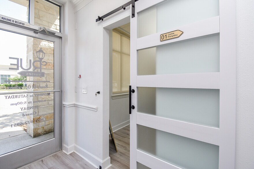 More Photos Of 440 Cobia Dr, Katy Office Residential For Sale