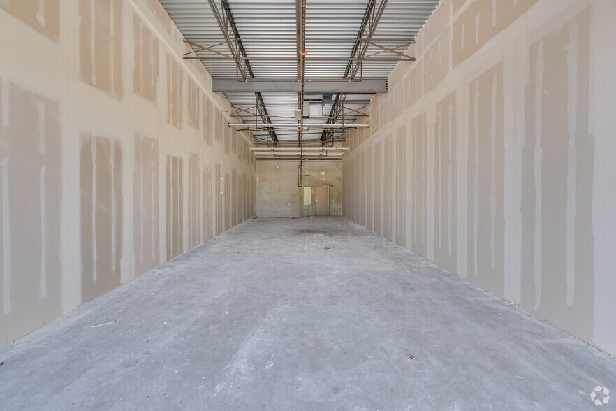 More Photos Of 4151 McCoy Dr, Aurora General Retail For Lease