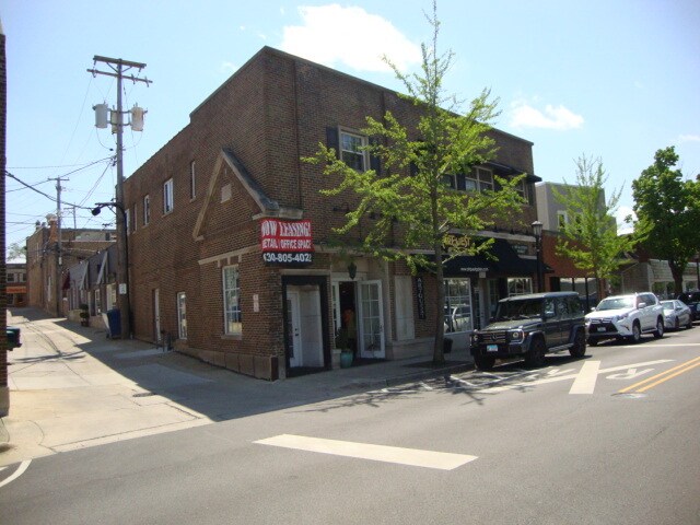More Photos Of 14-16 W Hinsdale Ave, Hinsdale Storefront Retail Office For Lease