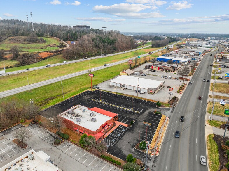 Primary Photo Of 1420 Interstate Dr, Cookeville Restaurant For Sale