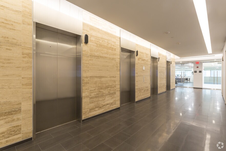 More Photos Of 201 S Biscayne Blvd, Miami Coworking Space