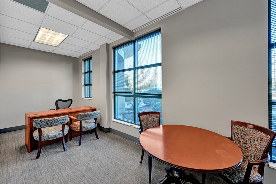 More Photos Of 204 Muirs Chapel Rd, Greensboro Office For Lease