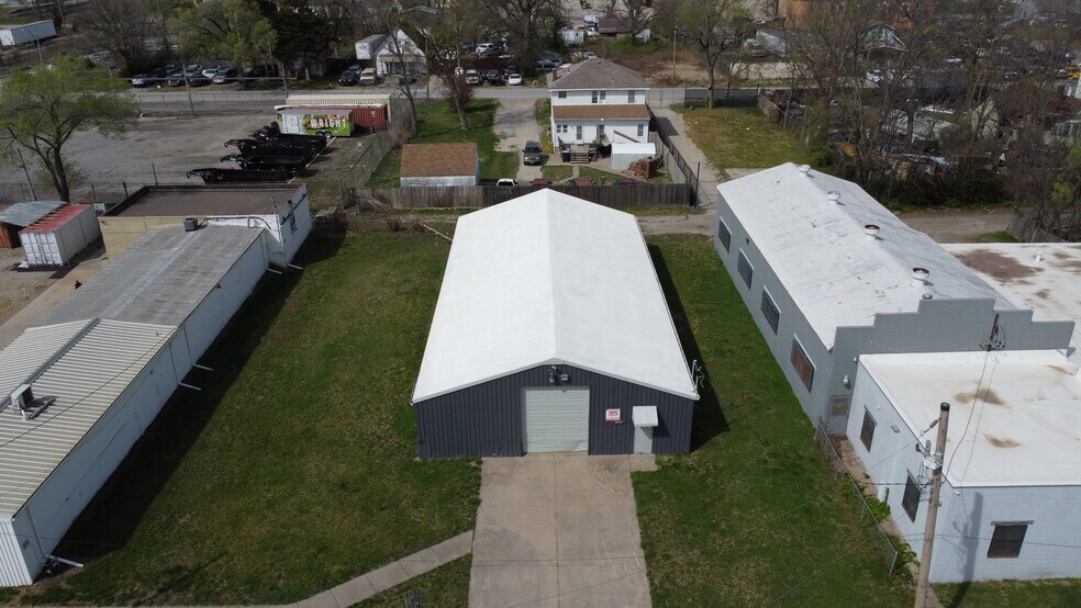 More Photos Of 3822 Bennington Ave, Kansas City Warehouse For Sale