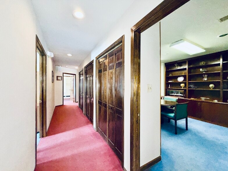 More Photos Of 272 Us Highway 206, Flanders Office For Sale