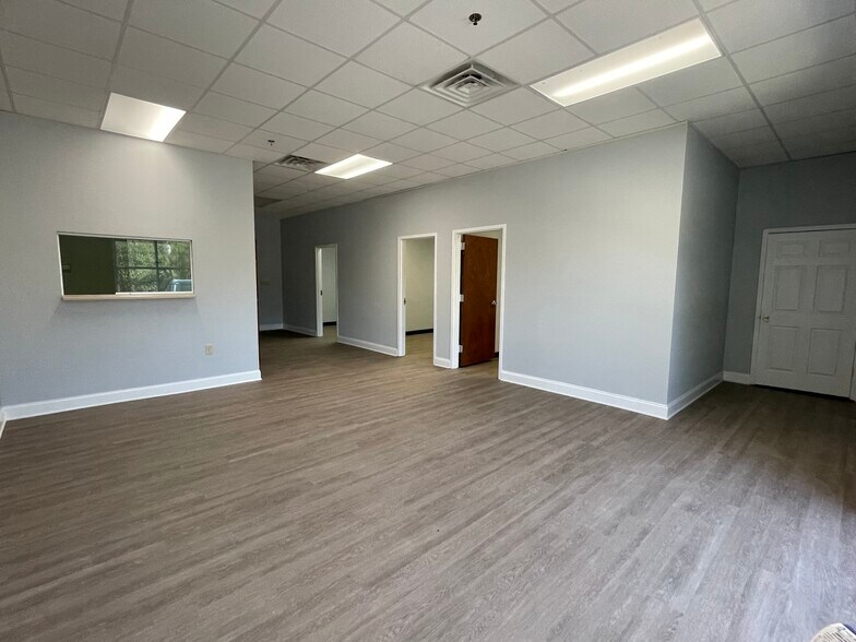 More Photos Of 1403 E Greenville St, Anderson Medical For Lease