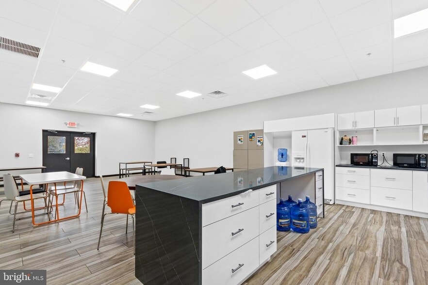 More Photos Of 1936 Olney Ave, Cherry Hill Manufacturing For Sale