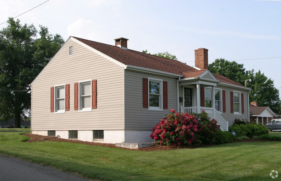 Primary Photo Of 505 Thurston St, Winston-Salem Coworking Space