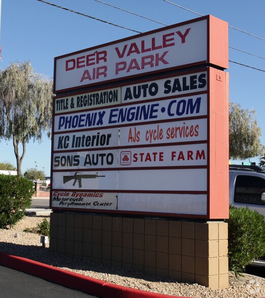 More Photos Of 701 W Deer Valley Rd, Phoenix Warehouse For Lease