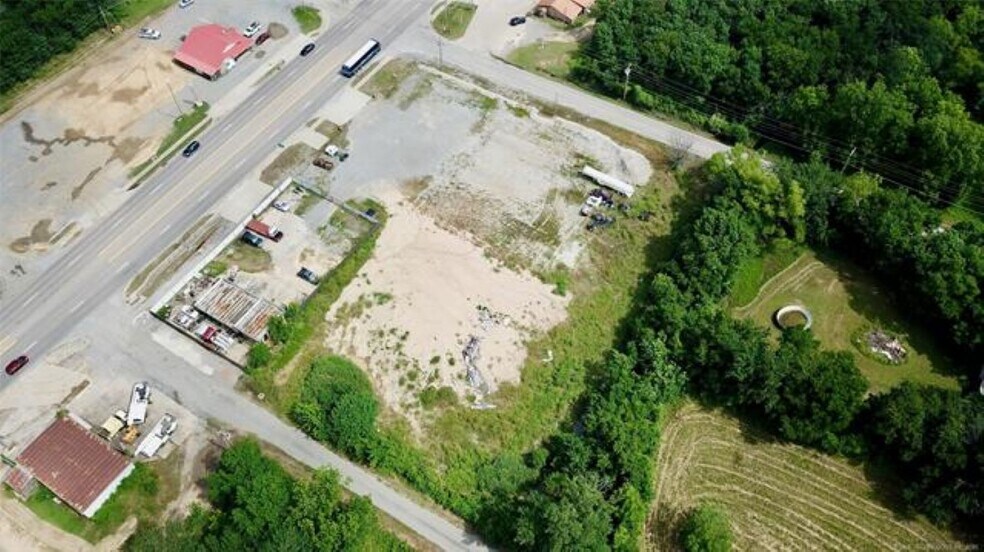 More Photos Of 909 S Garfield Ave, Kiowa Convenience Store For Sale