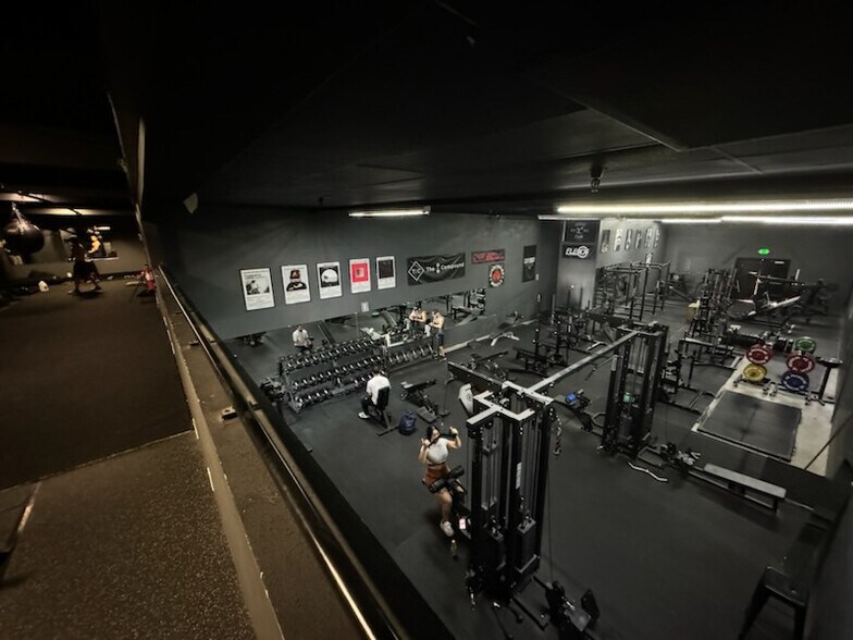 More Photos Of 949-963 W Pacheco Blvd, Los Banos Freestanding For Lease