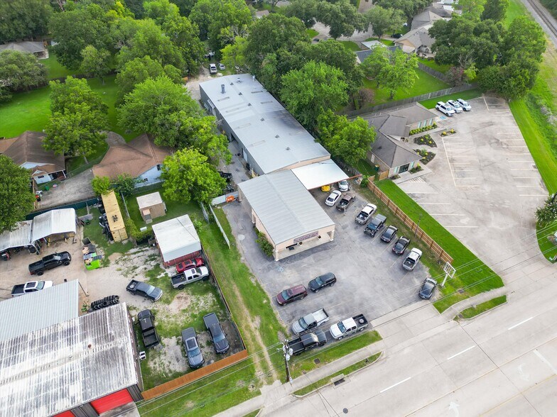 More Photos Of 1415 Massey Tompkins Rd, Baytown Industrial For Sale