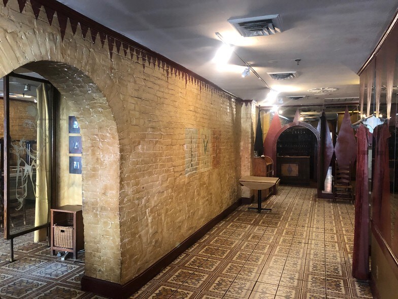 More Photos Of 722 King St, Alexandria Storefront Retail Office For Lease