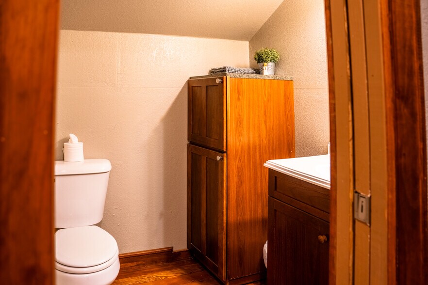 More Photos Of 1002 Old 66 Rd, Hydro Land For Sale