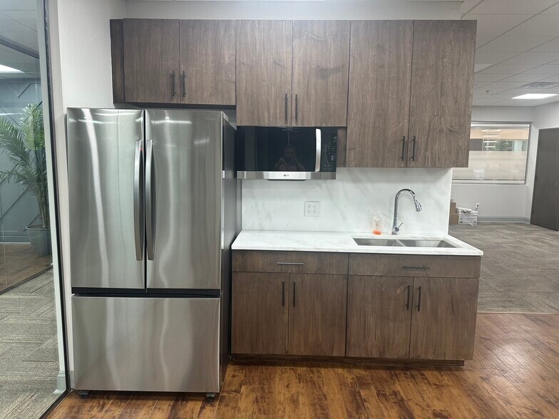 More Photos Of 4320 N Belt Line Rd, Irving Office For Lease