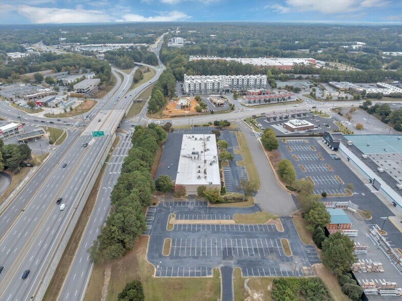 More Photos Of 6920 Jimmy Carter Blvd, Norcross Religious Facility For Lease