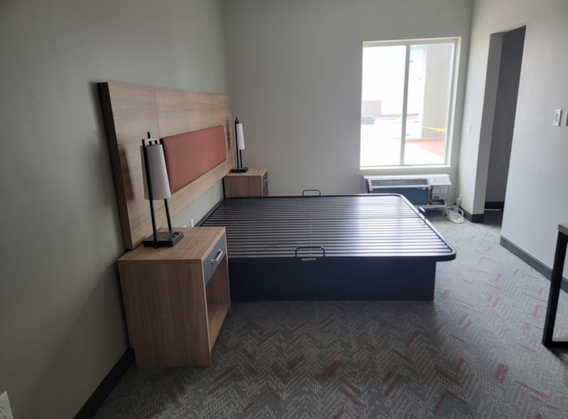 More Photos Of 101 Grapefruit Blvd, Mission Hotel For Sale