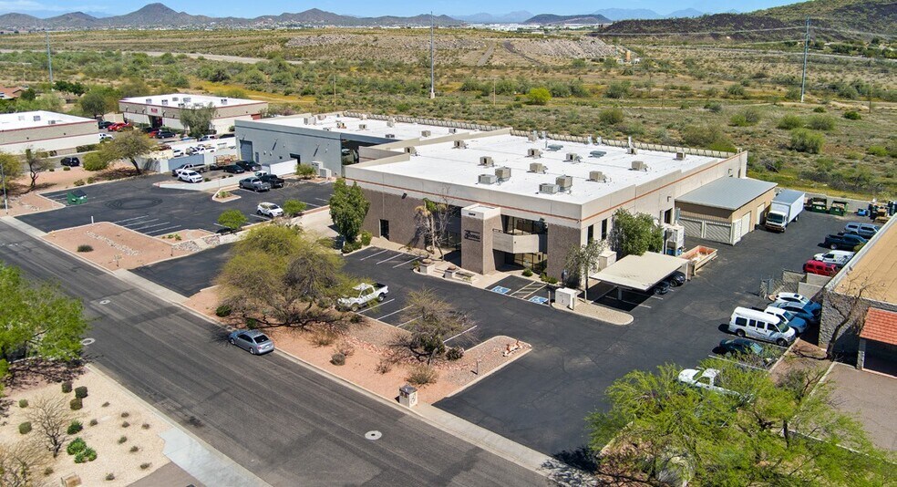 More Photos Of 23619 N 35th Dr, Glendale Warehouse For Lease