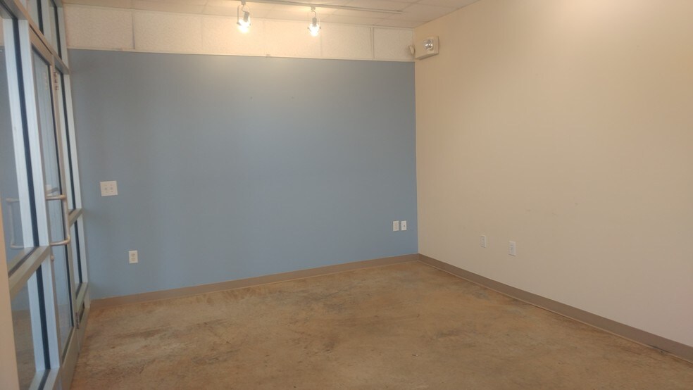More Photos Of 605 W Main St, Carrboro Medical For Sale