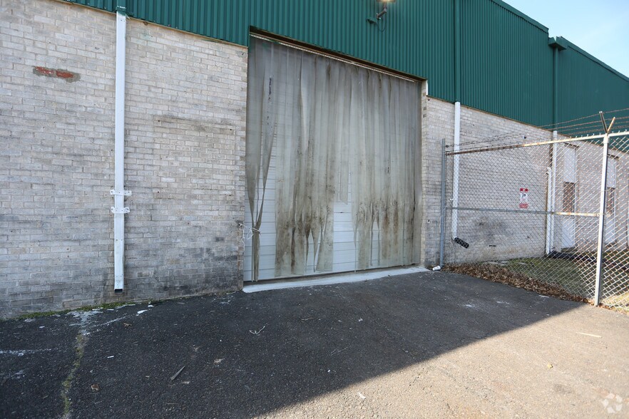 More Photos Of 3161 State Rd, Bensalem Warehouse For Lease