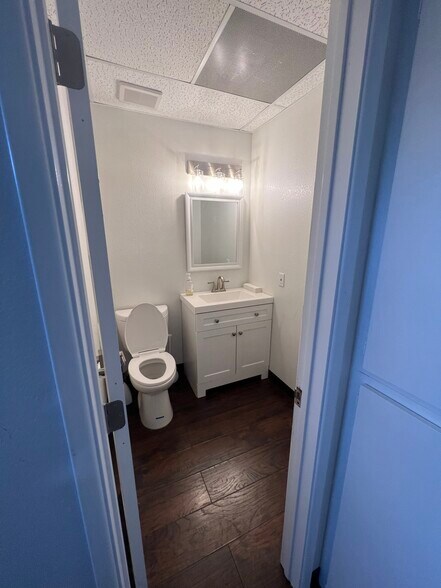 More Photos Of 1625 W Ina Rd, Tucson Medical For Lease