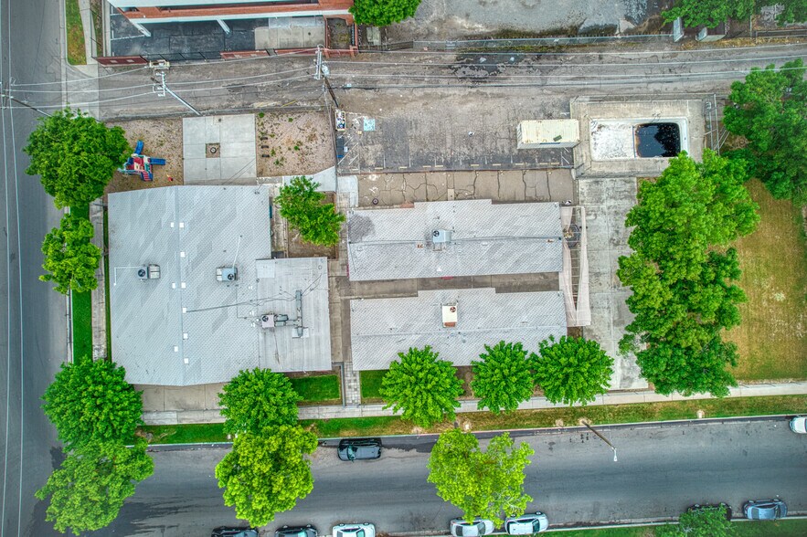 More Photos Of 3311-3315 E Sierra Madre Ave, Fresno Daycare Center For Sale