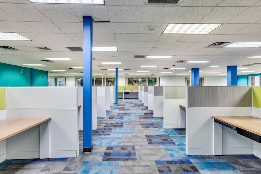 More Photos Of 500 W 1 St Ave, Hutchinson Office For Sale