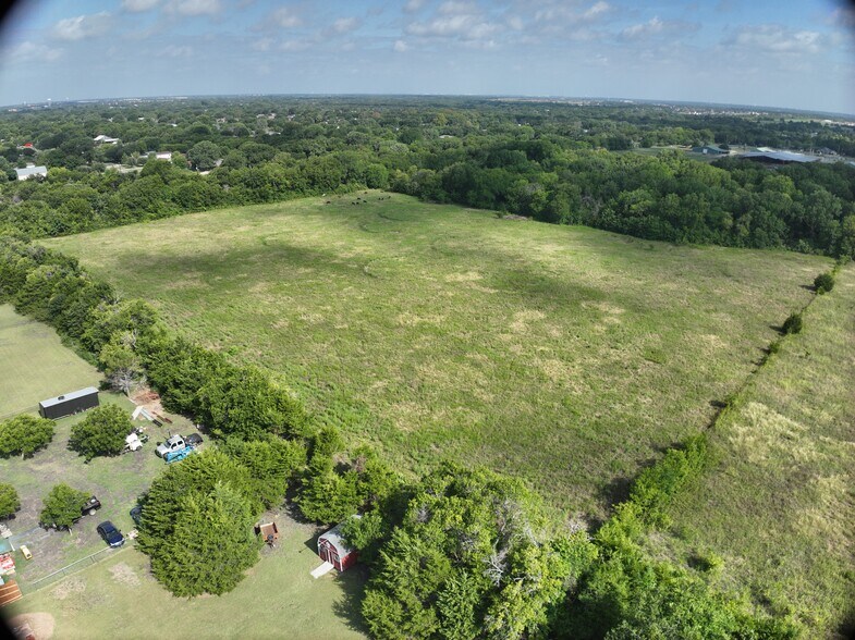More Photos Of 1003 FM664 Ferris, TX, Red Oak Office For Sale