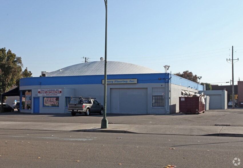 Primary Photo Of 104-126 W 11th St, Tracy Freestanding For Sale