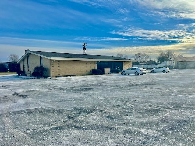More Photos Of 2455 Stanley Ave, Dayton Auto Dealership For Sale