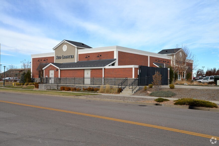 More Photos Of 8268 E Northfield Blvd, Denver Restaurant For Lease