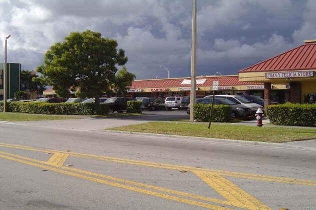 More Photos Of 1169-1199 W 37th St, Hialeah Storefront For Lease
