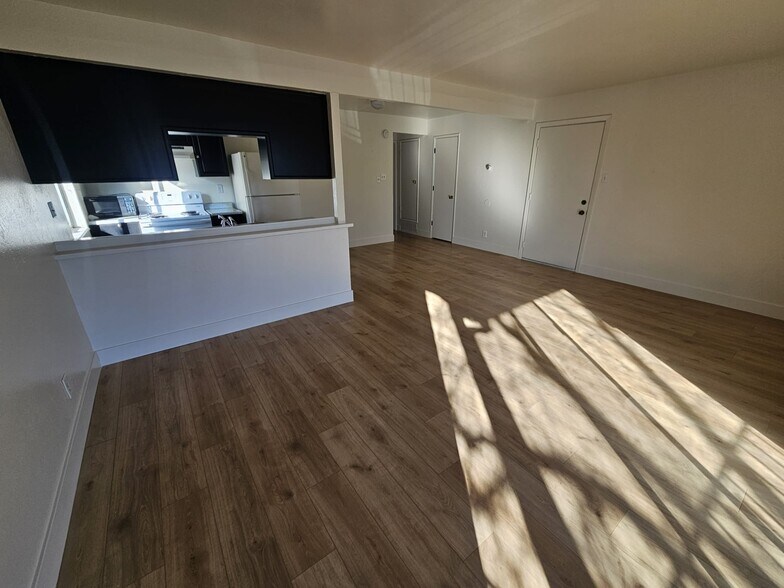 More Photos Of 1385 W 6th St, Reno Apartments For Sale