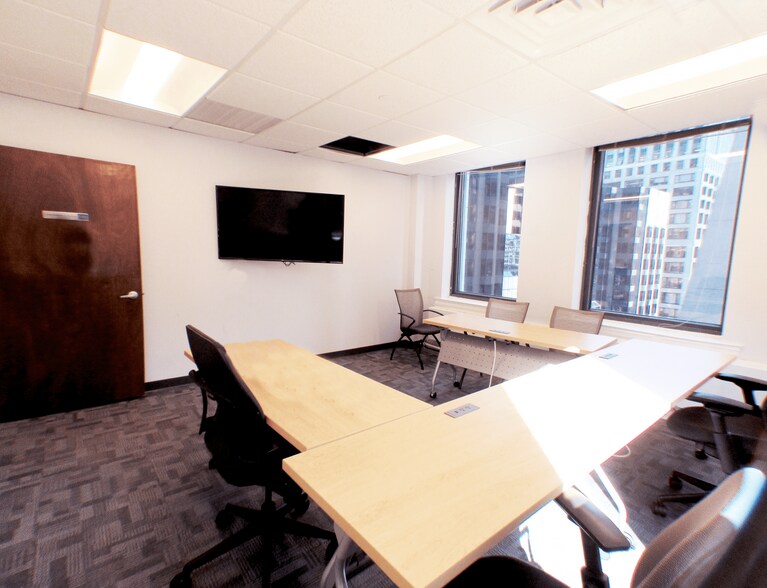 More Photos Of 105 W Madison St, Chicago Office Residential For Lease