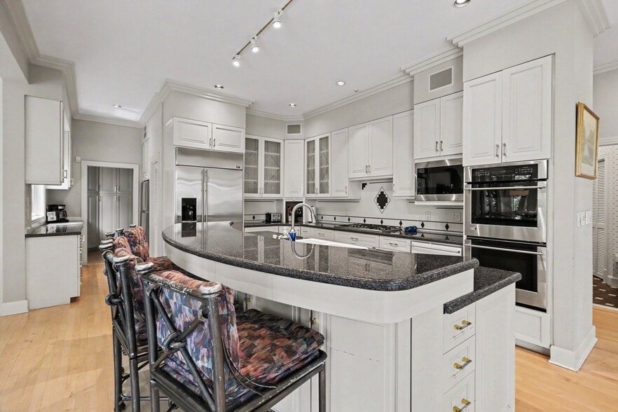 More Photos Of 390 Saddleback Knl, Nellysford Specialty For Sale