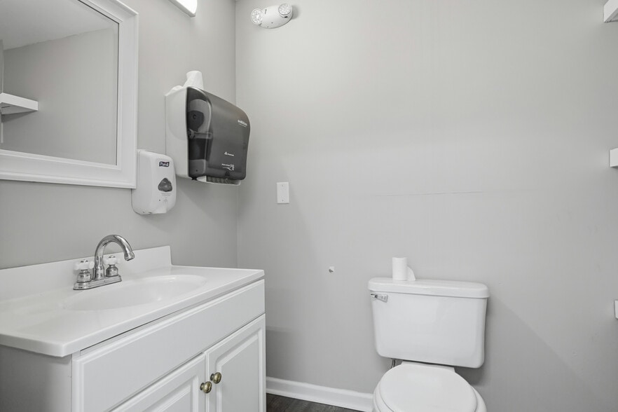 More Photos Of 615 Barlow St, Americus Healthcare For Sale