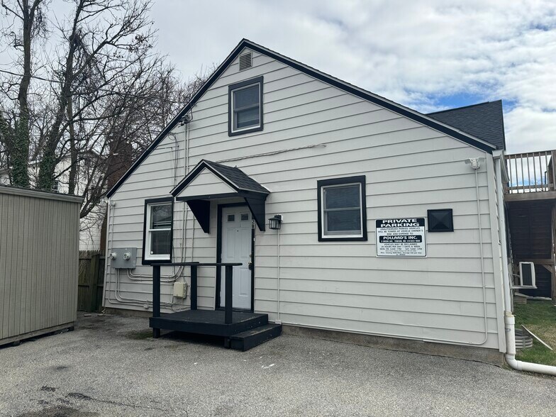 More Photos Of 2 Oakway Rd, Timonium Office For Lease