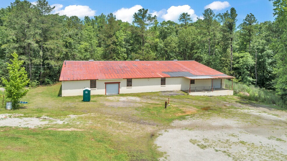 More Photos Of 121 Trotter Industrial Ln, Saluda Warehouse For Lease